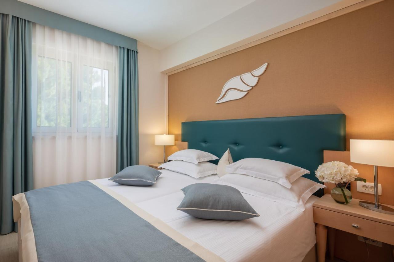 Aparthotel Flora Tučepi Eksteriør bilde