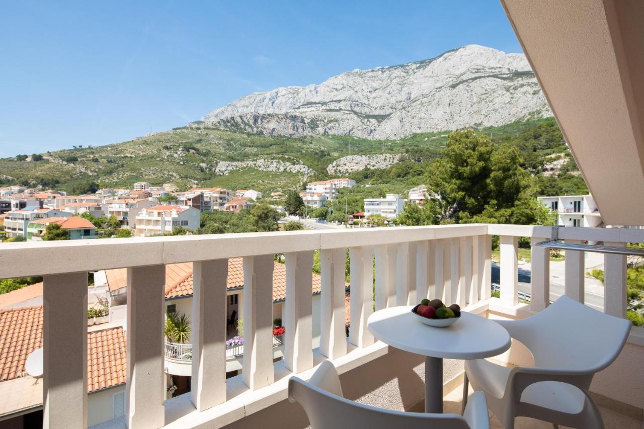 Aparthotel Flora Tučepi Eksteriør bilde
