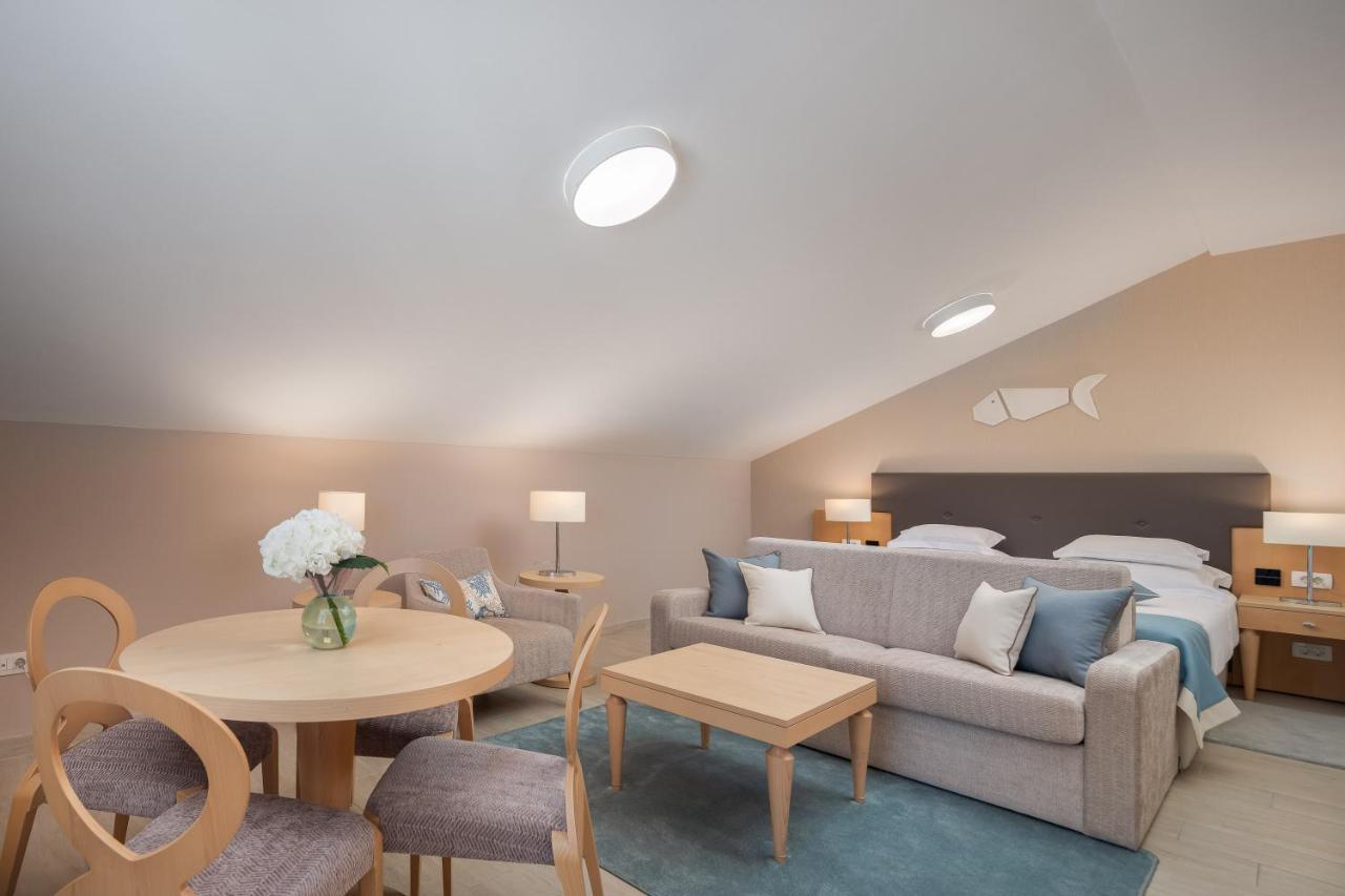 Aparthotel Flora Tučepi Eksteriør bilde